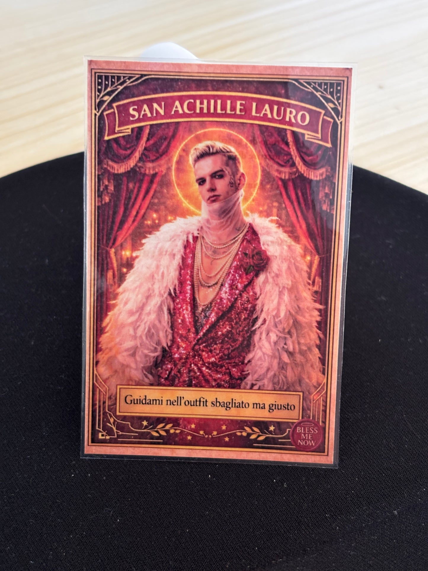 San Achille Lauro – Guidami nell’outfit sbagliato, ma giusto!