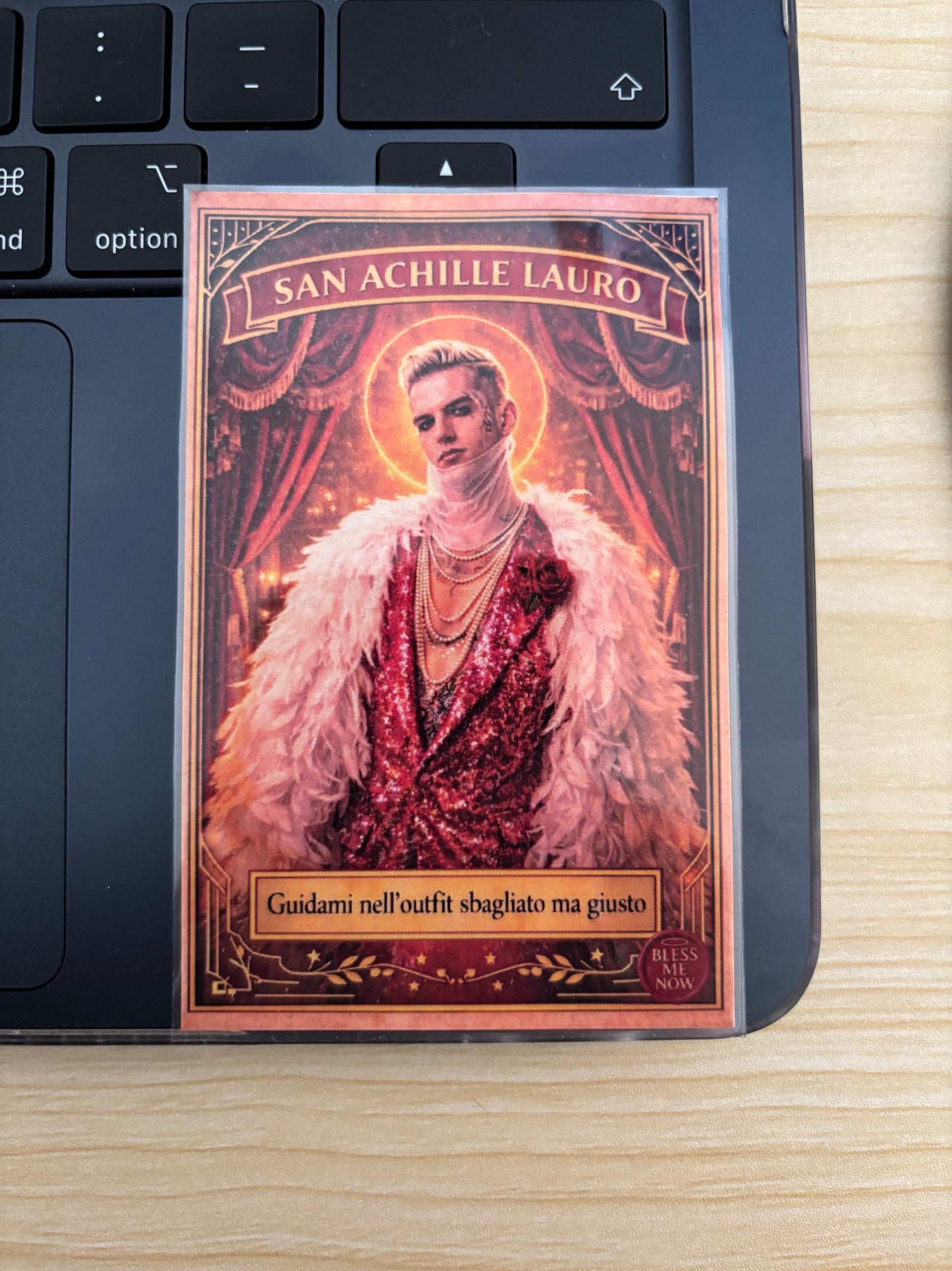 San Achille Lauro – Guidami nell’outfit sbagliato, ma giusto!