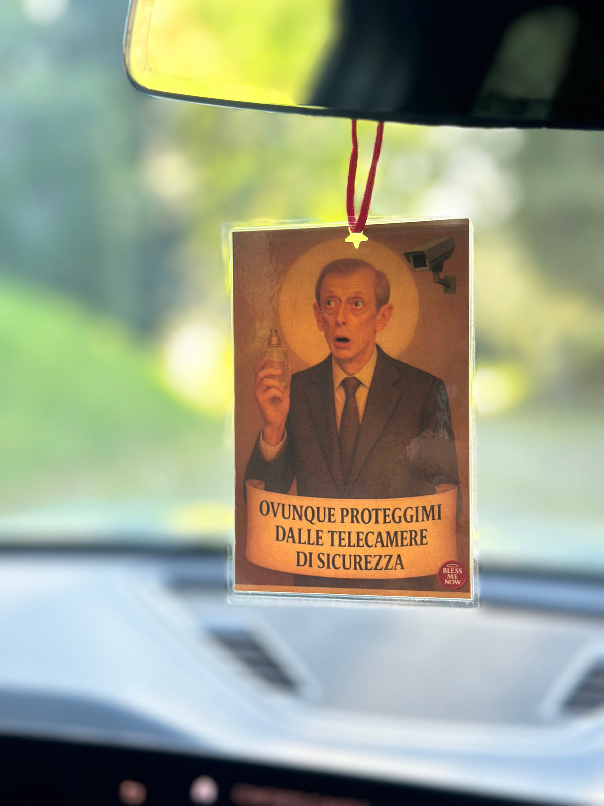 San Fassino - Ovunque proteggimi dalle telecamere di sicurezza!