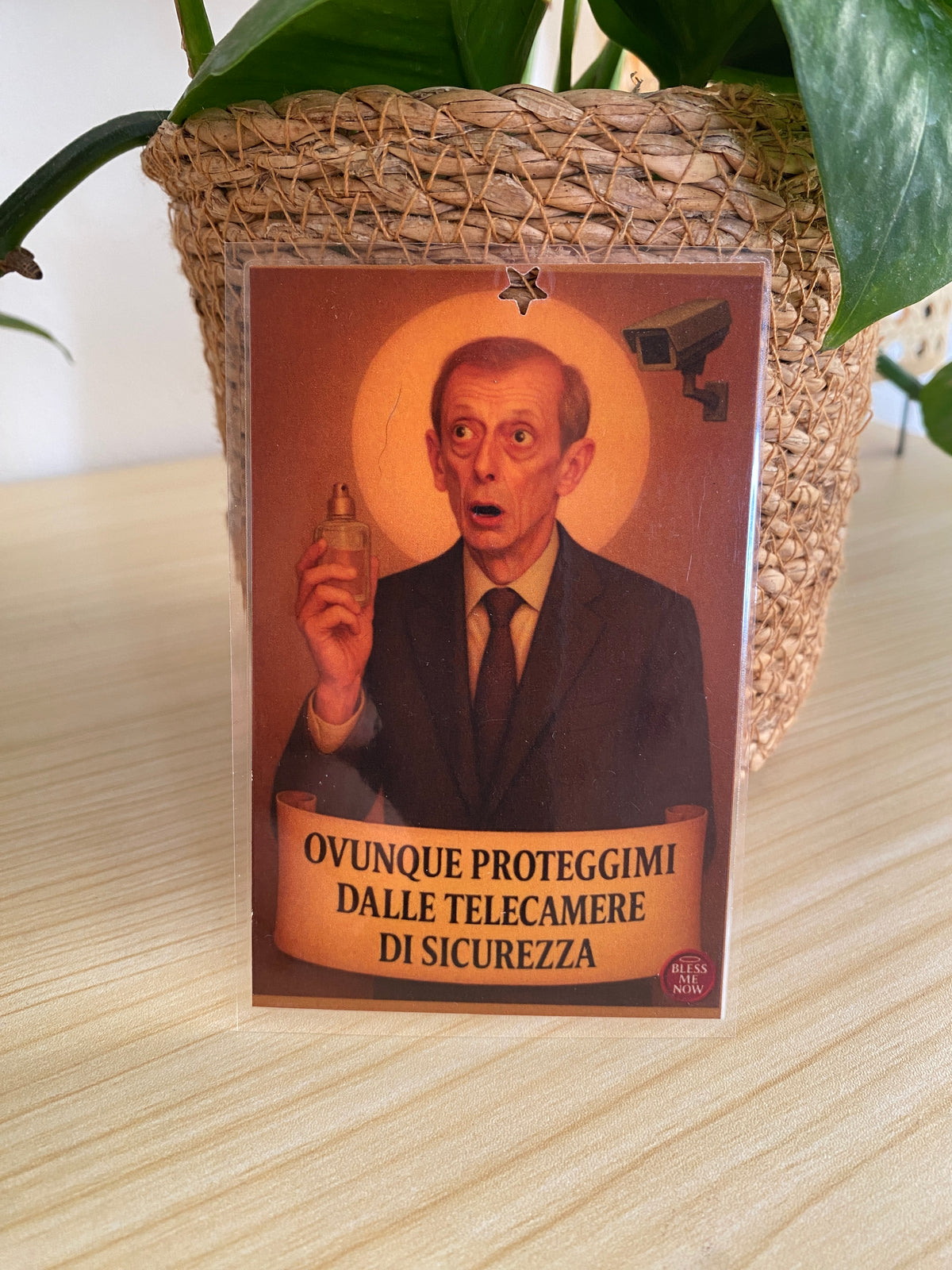 San Fassino - Ovunque proteggimi dalle telecamere di sicurezza!
